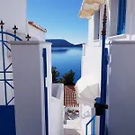Grand Bleu & *