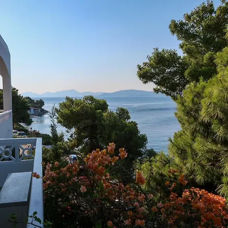 Grand Bleu Apartments&villas *