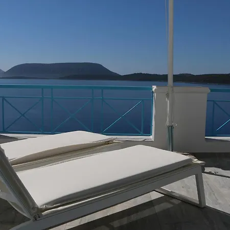 Grand Bleu & * Ermioni