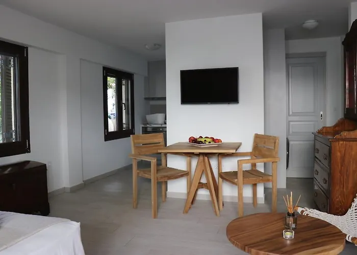 Grand Bleu Apartments&villas *